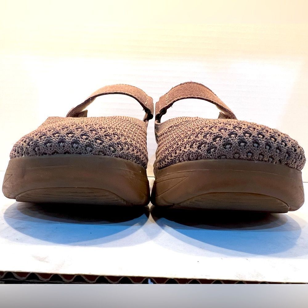 WHITE MOUNTAIN FOOTBEDS FEARLESS TEXTURED MULE SLIP ONS BEIGE FAB SIZE 10 NEW - Picture 3 of 5